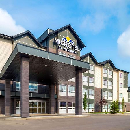 Microtel Inn & Suites By Wyndham Red Deer Eksteriør billede