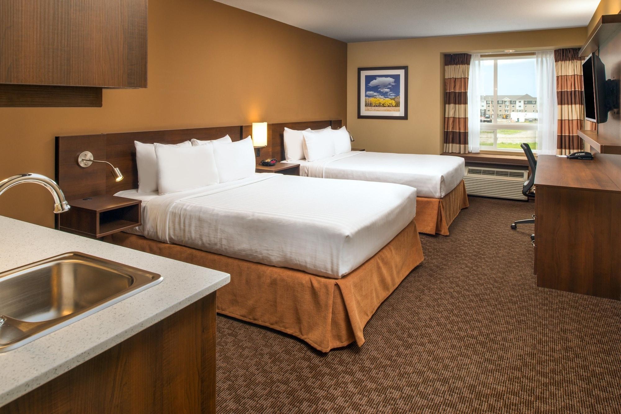 Microtel Inn & Suites By Wyndham Red Deer Eksteriør billede